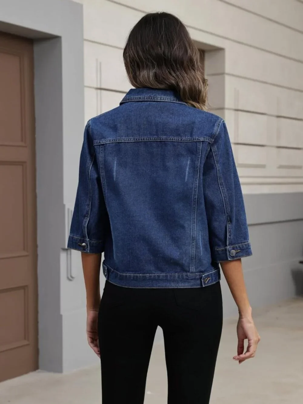 Stylish Women's Light Wash Cropped Denim Jacket with 3/4 Sleeves - Trendy